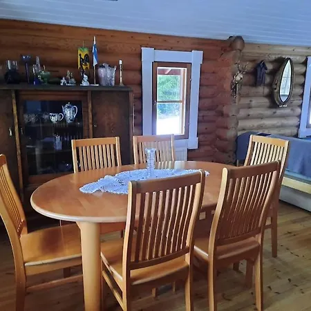 Apartment Lomamoekki Haapajaerven Rannalla Jyrkka